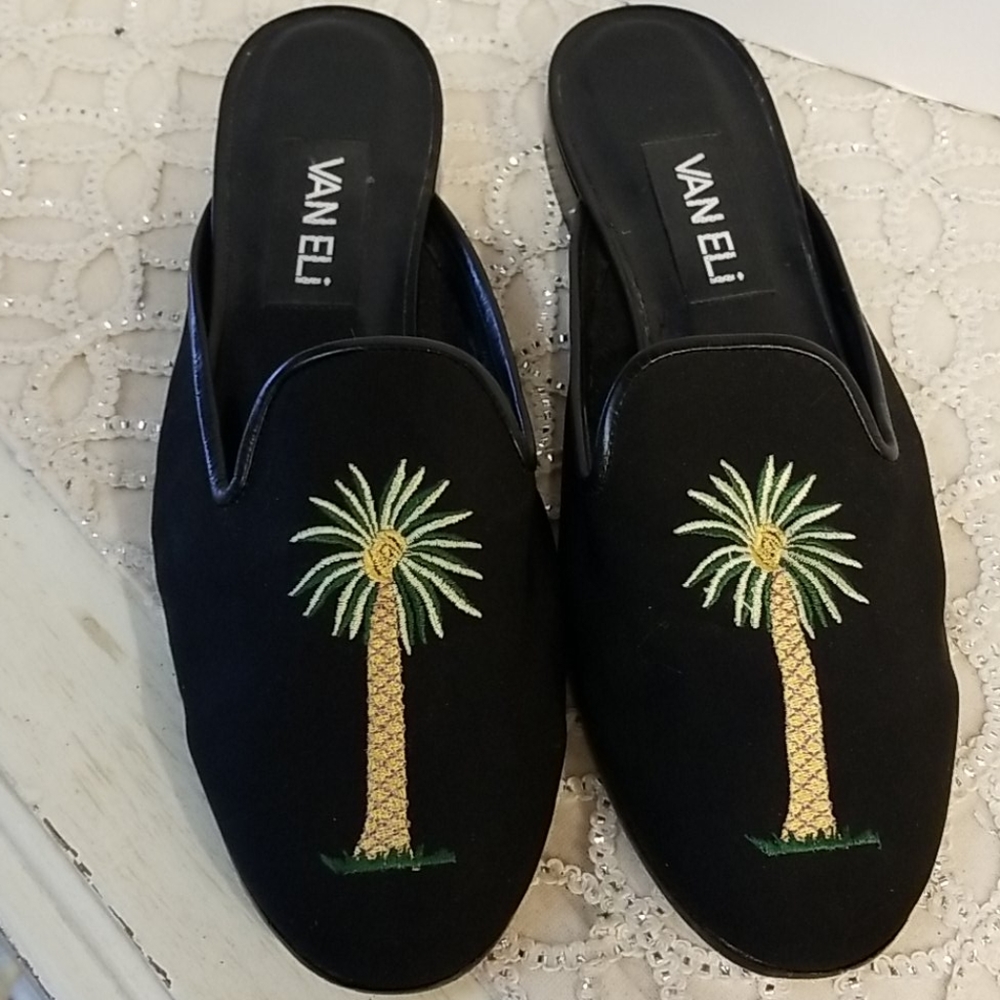 Vaneli Palm Tree Black Slides, Size 7.5 - image 1